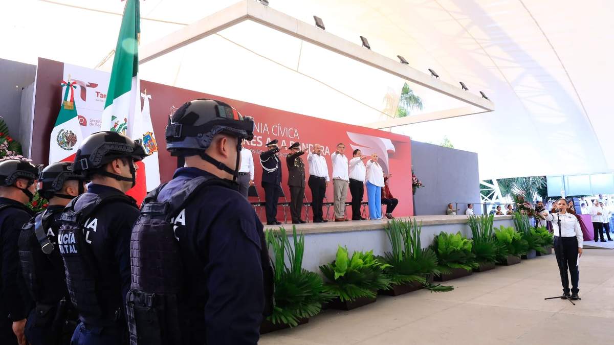 Entrega Gobernador cien patrullas más a la Guardia Estatal