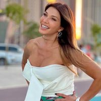 Lo hizo de nuevo: a los 59 años, Catherine Fulop luce la falda con el estampado que jamás pasará de moda