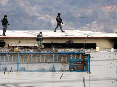El presidente de Ecuador plantea a Colombia la deportación de mil 500 presos