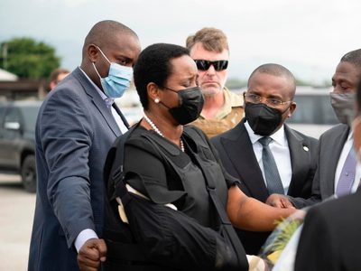 Regresa a Haití la esposa de presidente asesinado Jovenel Moise