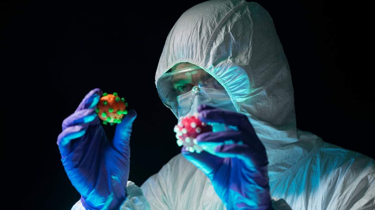 Científicos estudian la nueva cepa del coronavirus. Fuente: (Twitter)