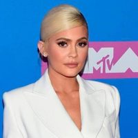 ¡RADIANTE! Kylie Jenner deslumbró en las redes con un impactante look