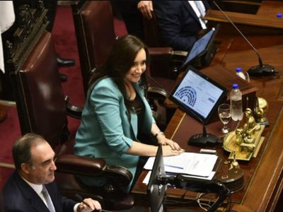 Victoria Villarruel le tomó juramento a los nuevos senadores neuquinos electos en octubre