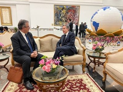 Ebrard exige a EU respeto al "proceso legislativo" de México; se reúne con Antony Blinken