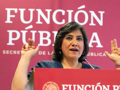 Por falsear información, SFP inhabilita tres años a dos farmacéuticas