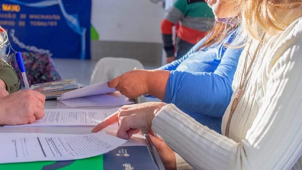Hasta el 9 de enero se extendió el plazo para reinscribirse en las becas Gregorio Álvarez. Fuente:(Neuquén Informa)