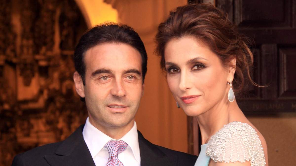 Paloma Cuevas y Enrique Ponce. Fuente: (Instagram)