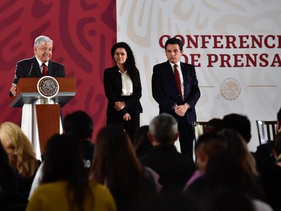 'Tengan para que aprendan”, dice AMLO al vitorear la aprobación de la reforma laboral