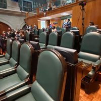 PRD y PVEM abandonan el pleno del Congreso de Edomex en protesta contra Morena
