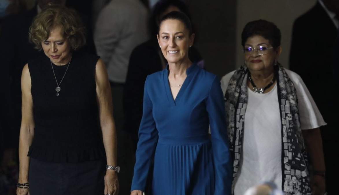 Rosaura Ruiz, Claudia Sheinbaum y Ernestina Godoy el Museo de Economía