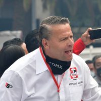 Alfredo Adame ofrece 100 mil pesos de recompensa por localizar a Laura Bozzo
