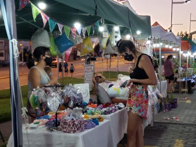 Todo un éxito: una gran cantidad de personas disfrutaron de la Feria Neuquén Emprende