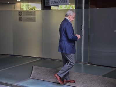 Creel llama “bufón” al diputado morenista que lo denunció ante la FGR