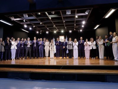 El gobierno formalizó la jura de funcionarios y consolidó la reorganización del gabinete con nuevas carteras