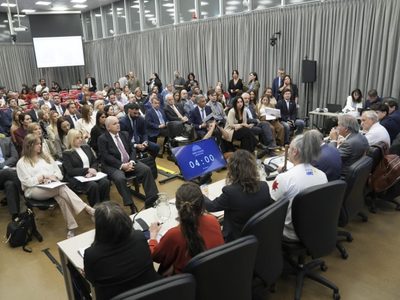 Afirman que la prensa no pudo ingresar a la audiencia por la ley de Glaciares: “No los dejan pasar”