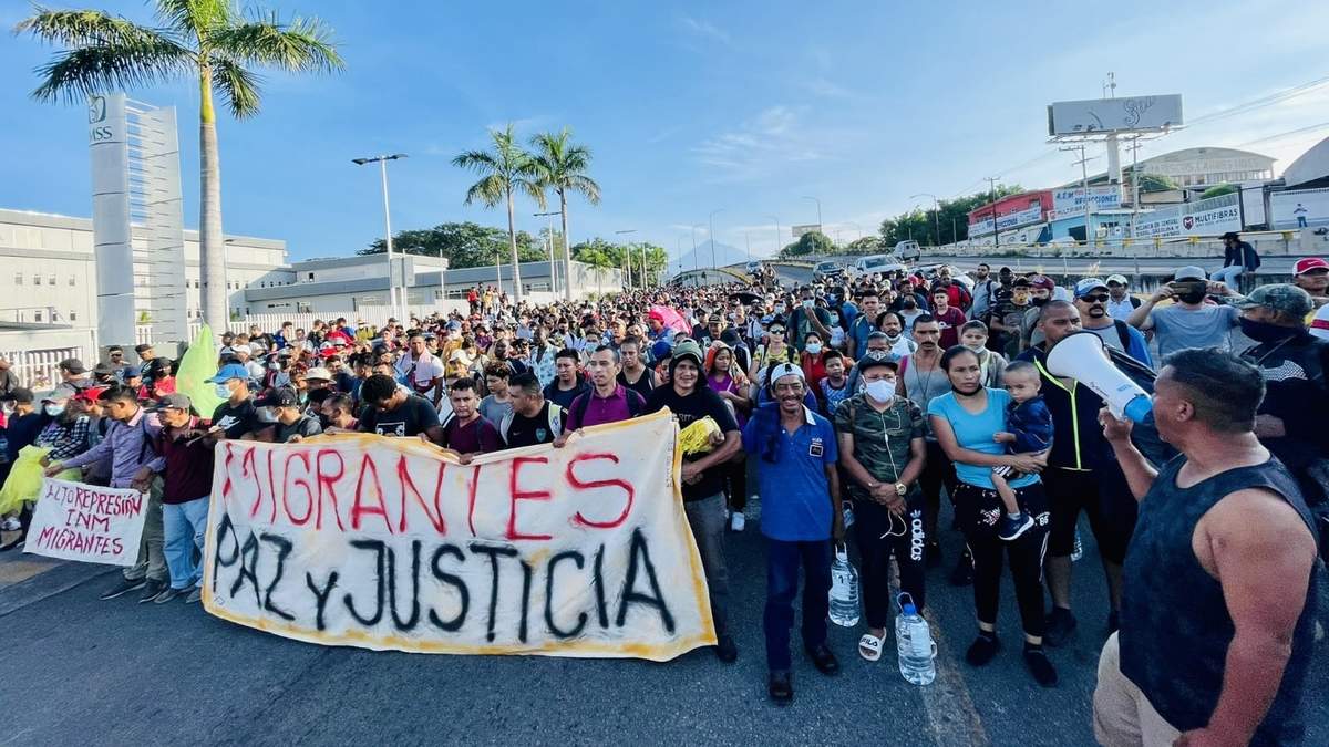 Caravana migrante con rumbo a Ciudad de México. Fuente: (Twitter)