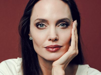 ¡Irreconocible! Angelina Jolie reapareció y… ¡dejó a todos en shock!