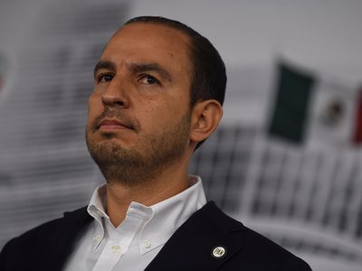 Marko Cortés exige a AMLO aclarar hackeo de Guacamaya y dichos del libro Rey del Cash