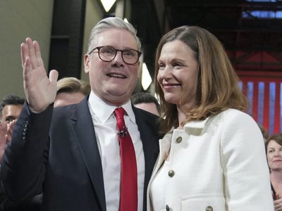 El Partido Laborista asciende al poder en una elección histórica en Reino Unido