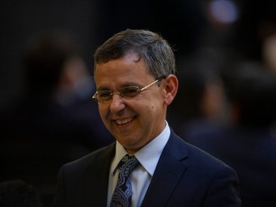 Renuncia César Yáñez a la Segob, se suma al equipo de Sheinbaum