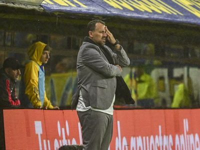 Se veía venir: Cristian Fabbiani dejó de ser el entrenador de Newell’s