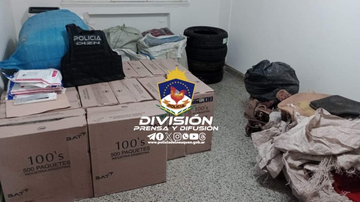 La mercadería que guardaba la red de contrabando. Fuente: (Policía de Neuquén)