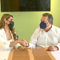 Un “diálogo para integrar” una ruta legislativa conjunta, ofrece Evelyn Salgado a perredistas