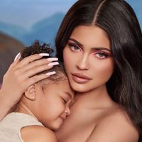 El increíble y prestigioso regalo de 200 mil dólares que Kylie Jenner le hará a su hija Stormi