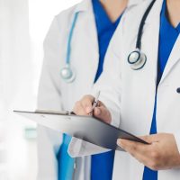Día del Médico Clínico: por qué se celebra esta jornada