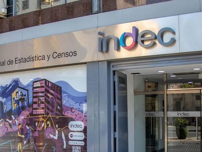 La actividad económica cayó 11,6% en agosto: los sectores más golpeados según el Indec