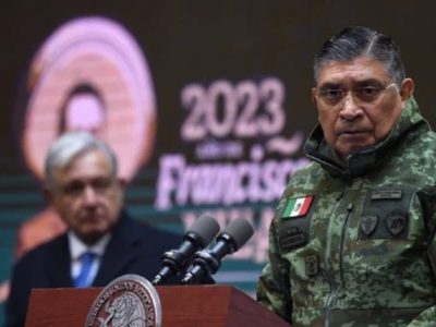 Pese a orden de AMLO, la Sedena bloquea los archivos sobre los “vuelos de la muerte”