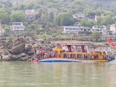 Viento vuelca cuatro barcos turísticos en China; suman 10 muertos y 70 heridos