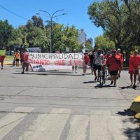 Marcharon los Guardavidas en reclamo de una recomposición salarial