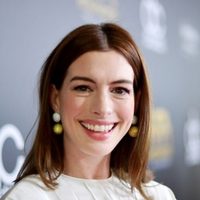 ¿Querían #PillowChallenge? Anne Hathaway se corona como la reina indiscutida... ¡Mirá!