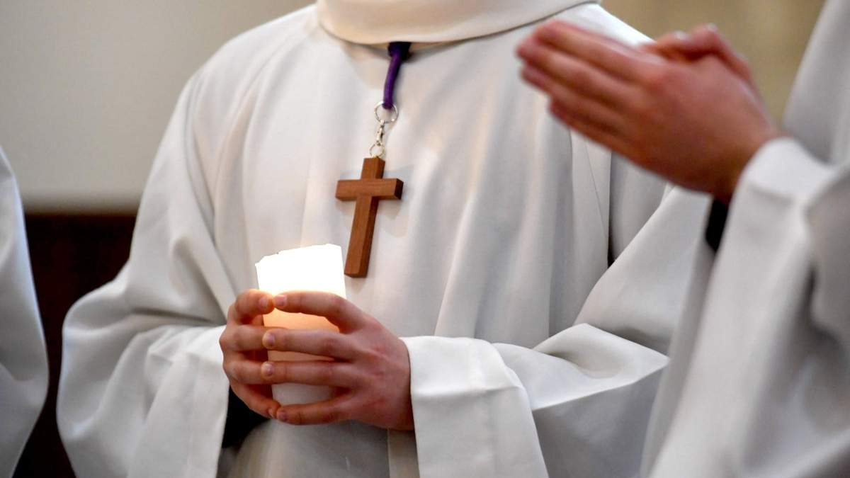 Clérigos de la Iglesia católica de Francia. Fuente: (Twitter)