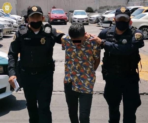 policias con detenido
