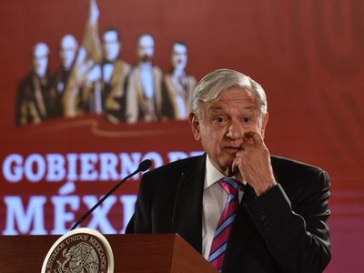 AMLO justifica la cancelación de Garduño a diputados: 'es que anda ocupadísimo”