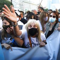Familia y fanáticos de Maradona marchan en Argentina: "no murió, lo mataron"