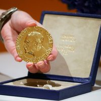 Premio Nobel de Literatura: quién es el húngaro que resultó premiado