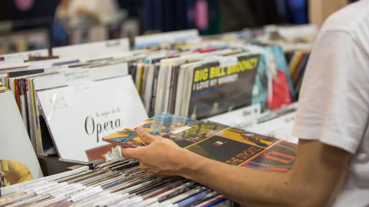 La Noche de las Disquerías se ha convertido en un evento cultural icónico. Fuente: (X)