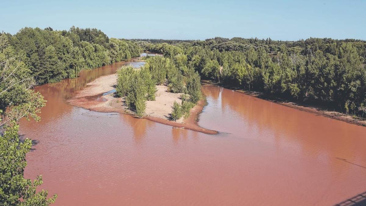 El problema del agua potable tiene que ver con la falta de obras para filtración. Fuente: (Twitter)