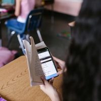 Adiós al celular en el aula: la provincia de Buenos Aires prohíbe su uso en escuelas primarias