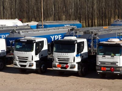 Hugo Moyano advirtió por posibles despidos y amenazó a YPF con bloquear Vaca Muerta