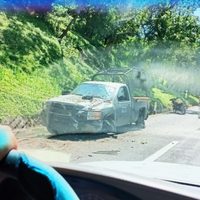 Vuelca vehículo militar durante persecución de hombres armados en Chiapas