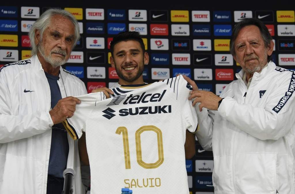 La bienvenida al jugador argentino