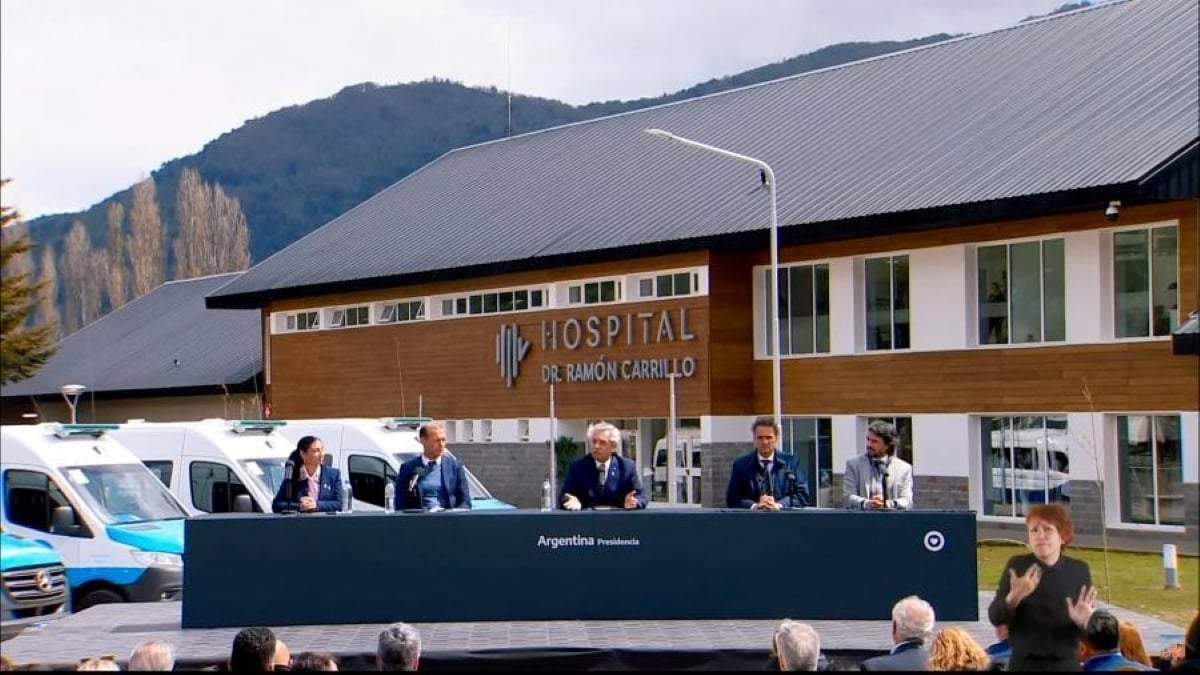 Inauguración del hospital Dr. Ramón Carrillo. Fuente: (Télam)