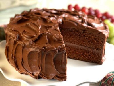 Torta Nesquik: chocolatosa, húmeda y súper cremosa, una receta que no falla para el finde
