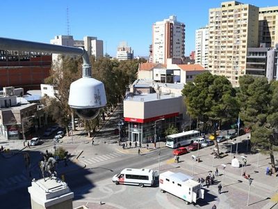 ¡Cámaras de seguridad por todos lados! Buscan implementarlas en el transporte público