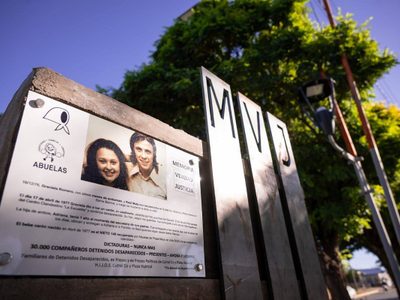 Inauguraron en Cutral Co un monumento que recuerda a la familia Romero-Metz