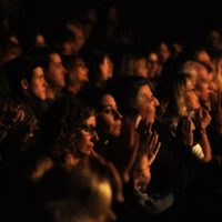 Después del escándalo, una obra teatro está al borde de dejar Mar del Plata